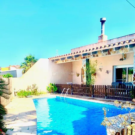 Pantoni Piscina Privada Holiday home Deltebre