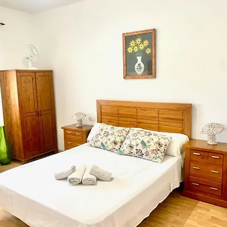 Pantoni Piscina Privada Holiday home Deltebre